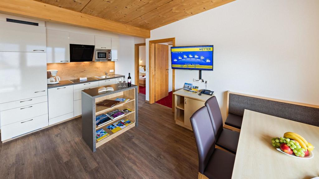 Apart-Hotel Bergkoenig ฟิสส์ ภายนอก รูปภาพ