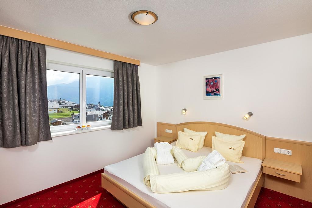 Apart-Hotel Bergkoenig ฟิสส์ ภายนอก รูปภาพ