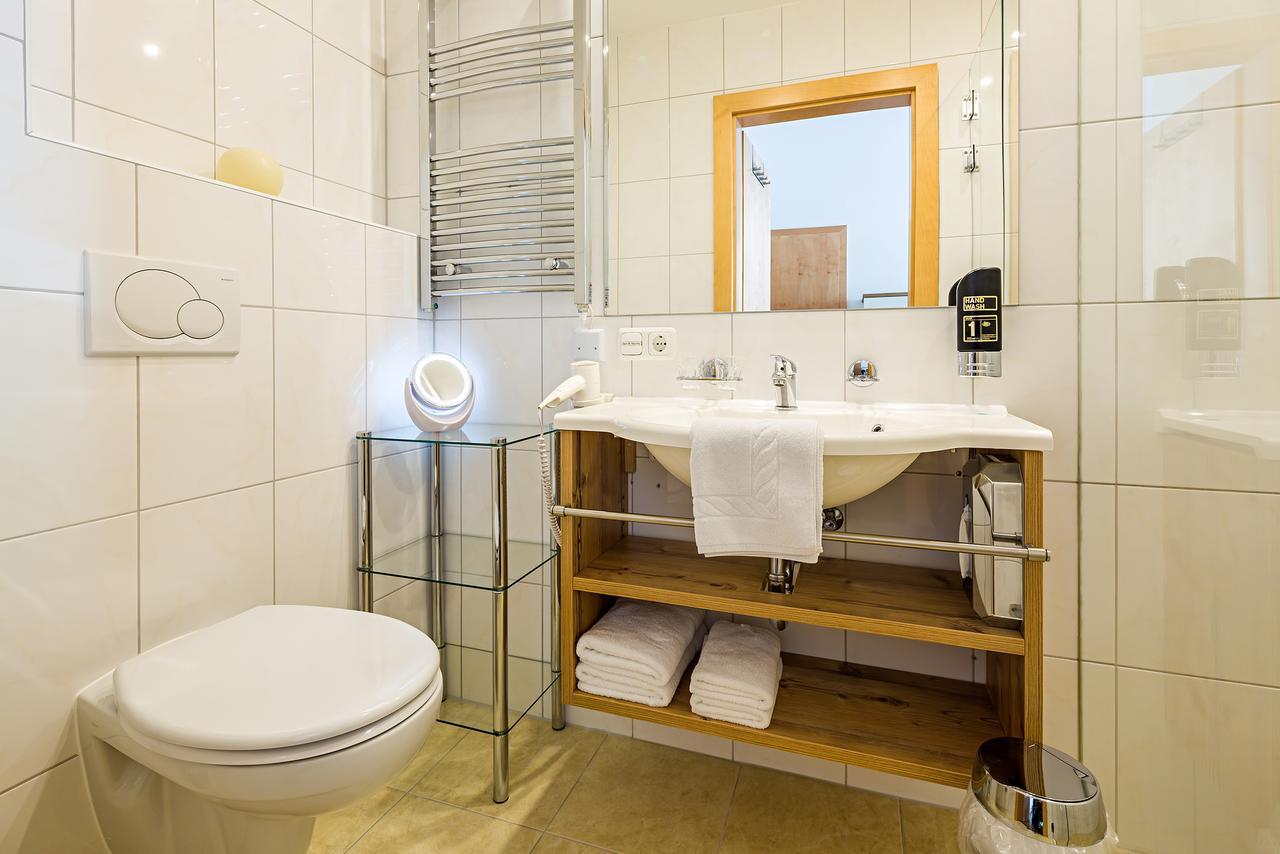 Apart-Hotel Bergkoenig ฟิสส์ ภายนอก รูปภาพ